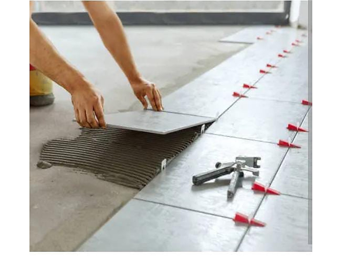Tiling and flooring: tile installation and leveling